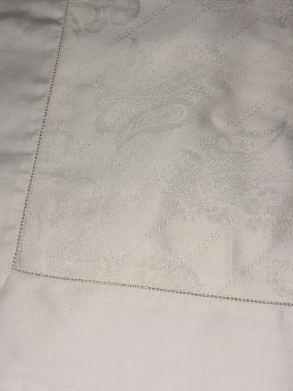 Lisa Galimberti Finest European Linens 2 paisley Queen Linen Shams
